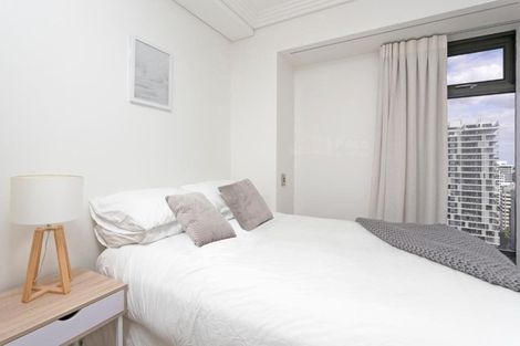 Photo of property in The Metropolis Apartments, 2614/1 Courthouse Lane, Auckland Central, Auckland, 1010