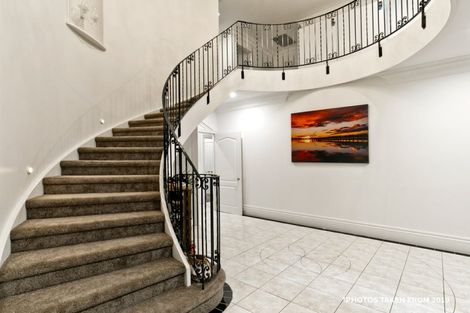 Photo of property in 18 Mansion Court, West Harbour, Auckland, 0618