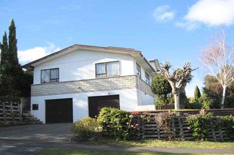 Photo of property in 2 Ewan Place, Taradale, Napier, 4112