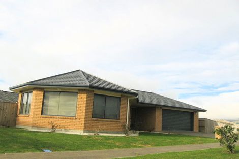 Photo of property in 195 Ruapehu Drive, Fitzherbert, Palmerston North, 4410