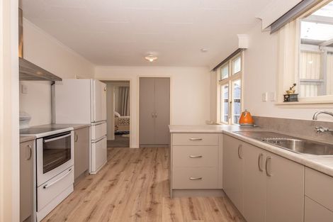 Photo of property in 3 Queen Street, Westport, 7825