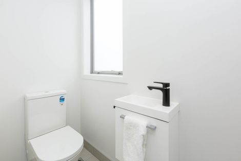 Photo of property in 44c Pine Avenue, Upper Hutt Central, Upper Hutt, 5018