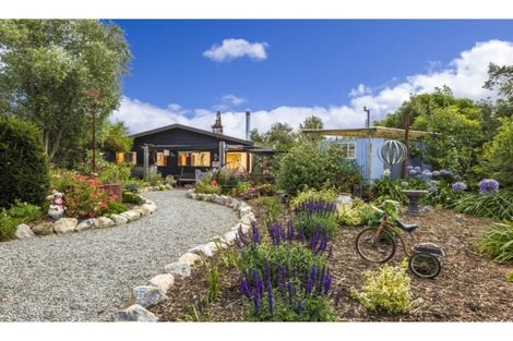 Photo of property in 12 Moreland Place, Mapua, 7005