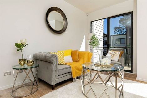 Photo of property in 19 Korokio Lane, Henderson, Auckland, 0612