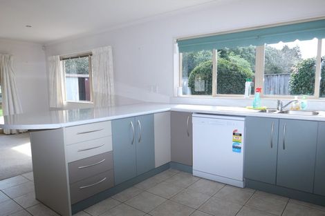 Photo of property in 9 Cabernet Close, Paraparaumu, 5032