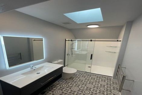 Photo of property in 42b Apu Crescent, Lyall Bay, Wellington, 6022