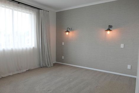 Photo of property in 77 Gray Avenue, Paraparaumu Beach, Paraparaumu, 5032