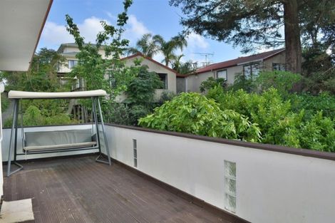 Photo of property in 1/11 Spears Place, Botany Downs, Auckland, 2010