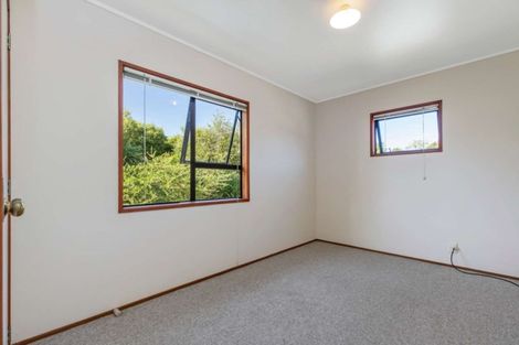 Photo of property in 2/11 Firle Place, Green Bay, Auckland, 0604