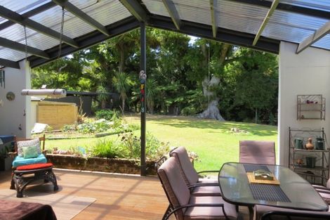 Photo of property in 30 Driving Creek Road, Coromandel, 3506