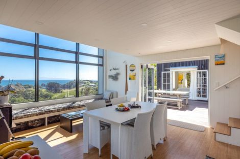 Photo of property in 25 Delamore Drive, Oneroa, Waiheke Island, 1081