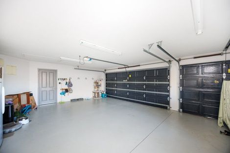 Photo of property in 12 Liberty Grove, Kelvin Grove, Palmerston North, 4414