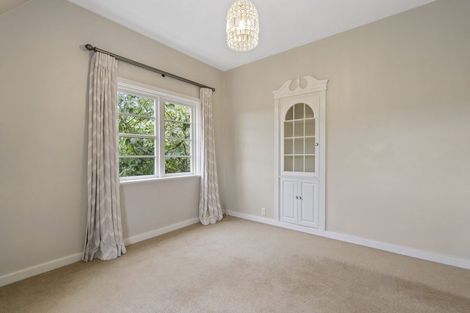 Photo of property in 1 Homewood Avenue, Karori, Wellington, 6012