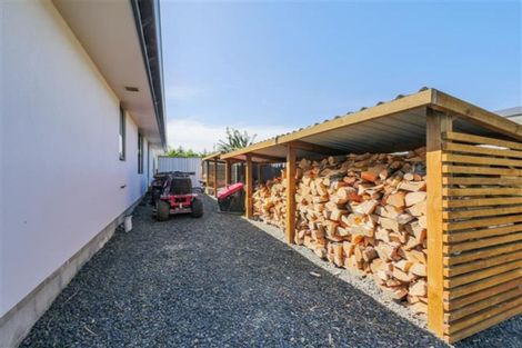 Photo of property in 2 Snowdon Street, Allanton, Mosgiel, 9092