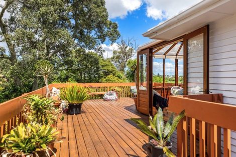 Photo of property in 10 Weona Place, Westmere, Auckland, 1022