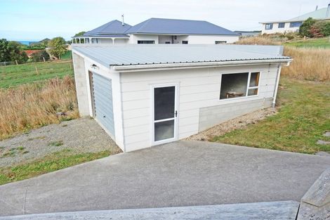 Photo of property in 15 Semple Street, Kakanui, Oamaru, 9495