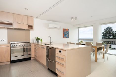 Photo of property in 6/50 Marine Parade, Mount Maunganui, 3116