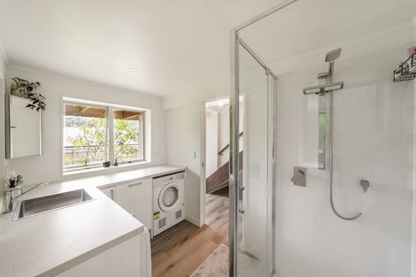 Photo of property in 39 Aniseed Grove, Timberlea, Upper Hutt, 5018