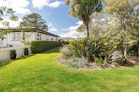 Photo of property in 56 Morley Road, Waiuku, 2681