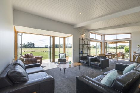 Photo of property in 422 Kairanga Bunnythorpe Road, Bunnythorpe, Palmerston North, 4478