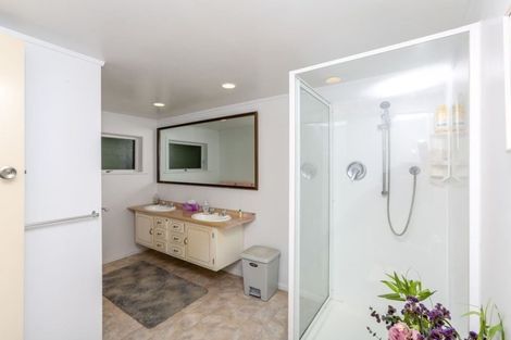 Photo of property in 19 Findlay Street, Moturoa, New Plymouth, 4310