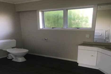 Photo of property in 50 Bleakhouse Road, Howick, Auckland, 2014