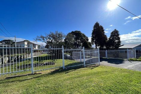 Photo of property in 13/242 Great North Road, Henderson, Auckland, 0612