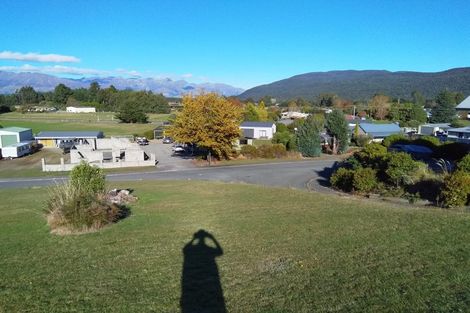 Photo of property in 19 Muriwai Drive, Manapouri, 9679