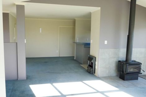 Photo of property in 1 Hillview Place, Amberley, 7410