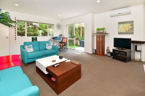 Photo of property in 26 Carento Way, Stanmore Bay, Whangaparaoa, 0932