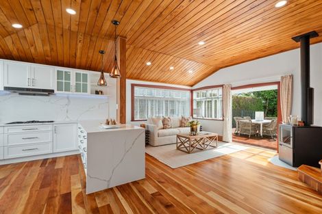 Photo of property in 1/118 Wheturangi Road, Greenlane, Auckland, 1051