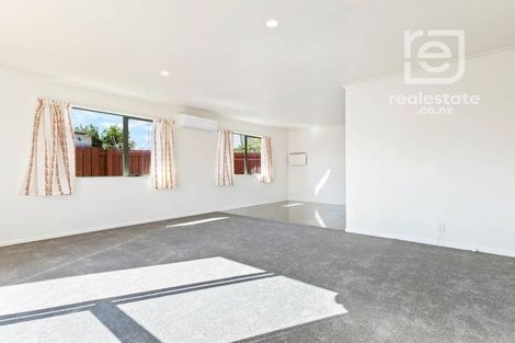 Photo of property in 16 Josie Lane, Manurewa, Auckland, 2102