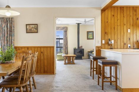 Photo of property in 14 Fairview Terrace, Waipahihi, Taupo, 3330