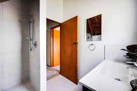 Photo of property in 163 Browns Bay Road, Browns Bay, Auckland, 0630