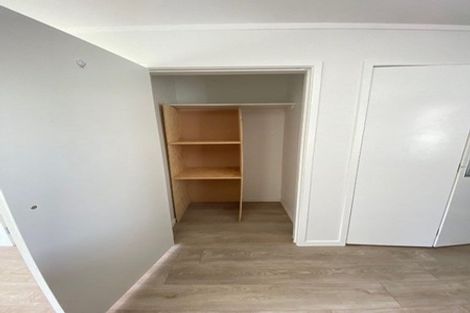 Photo of property in 1 Kaneke Place, Glen Eden, Auckland, 0602