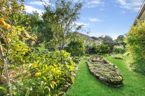 Photo of property in 30 Douglas Crescent, Fairfield, Hamilton, 3214