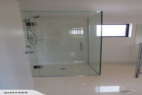 Photo of property in 11 Saltaire Street, Avondale, Auckland, 1026