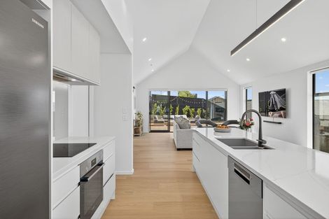 Photo of property in 6 Round Hill Rise, Cracroft, Christchurch, 8022