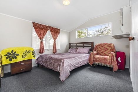 Photo of property in 1/157 Te Irirangi Drive, Flat Bush, Auckland, 2019