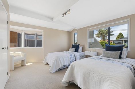 Photo of property in 18 Hine Street, New Plymouth, 4310