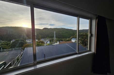 Photo of property in 264 Main Road, Tawa, Wellington, 5028