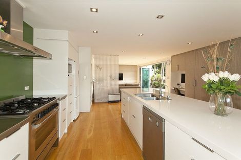 Photo of property in 78 Beach Road, Castor Bay, Auckland, 0620