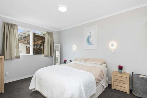 Photo of property in 38 Normanton Street, Glenfield, Auckland, 0629