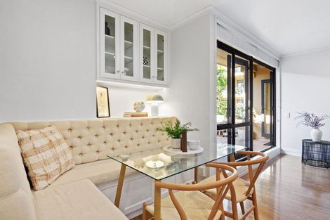 Photo of property in 1p/7-11 Bute Road, Browns Bay, Auckland, 0630