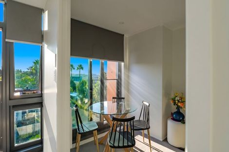 Photo of property in 1e/30 Westward Ho, Glen Eden, Auckland, 0602