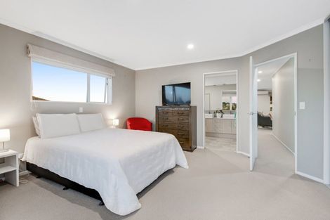 Photo of property in 3a Melia Place, Stanmore Bay, Whangaparaoa, 0932