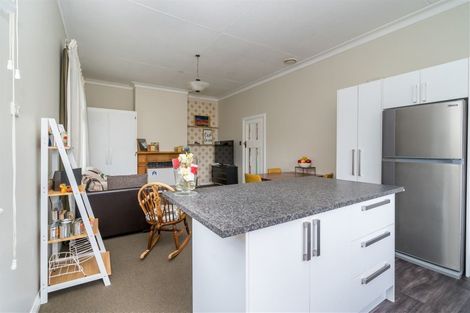 Photo of property in 239 Macandrew Road, Forbury, Dunedin, 9012