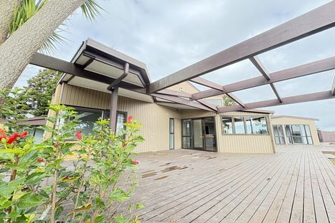 Photo of property in 412 Taupaki Road, Kumeu, 0892