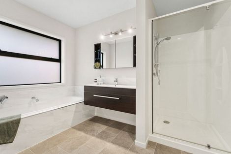 Photo of property in 55 Benmore Crescent, Pyes Pa, Tauranga, 3112