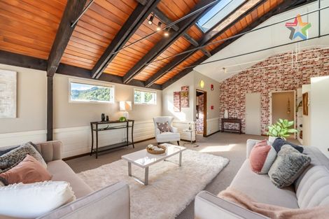 Photo of property in 57 Oroua Street, Eastbourne, Lower Hutt, 5013